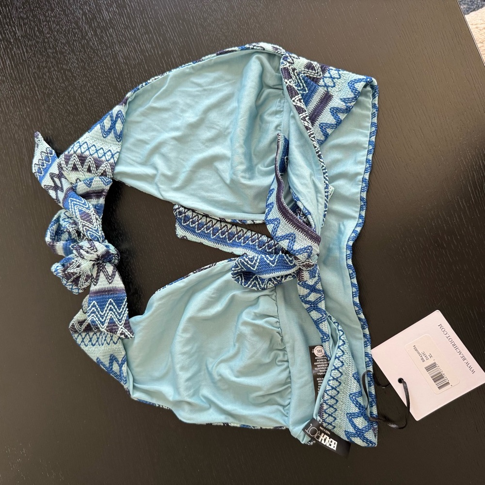 Beach Riot Blue Patterned Halter Bikini Top - Picture 3 of 4